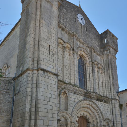 Abbatiale Saint-Étienne de Bassac