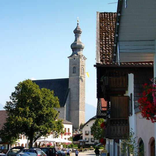 Katholische Pfarrkirche St. Mariä Himmelfahrt