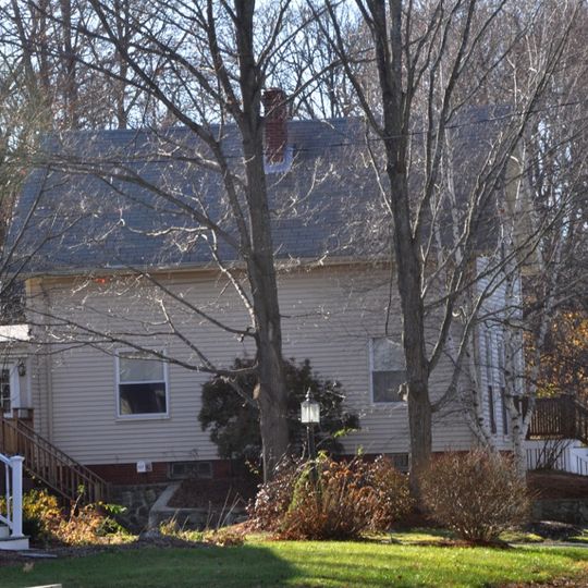 House at 26 Center Avenue