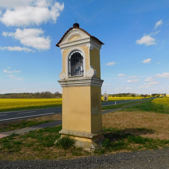 Boží muka u silnice na severovýchodním okraji Jesenice