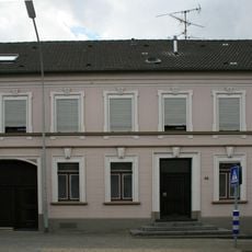 Berger Dorfstraße 42