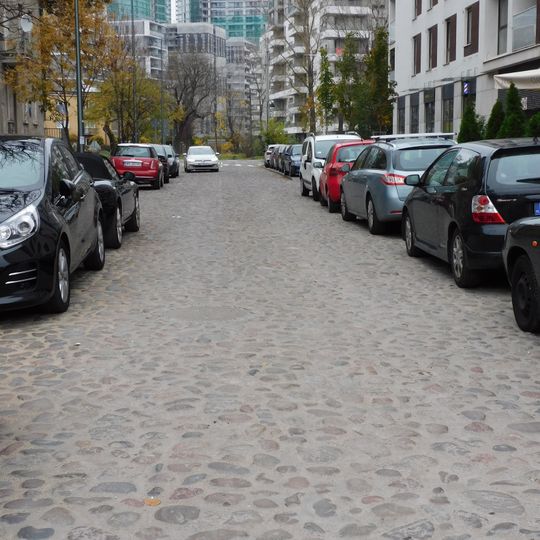 Historyczna nawierzchnia ulicy Wschowskiej