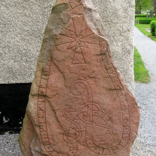Uppland Runic Inscription 260