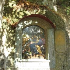 Skalní obrázek u domu 15 v Dolní Chřibské