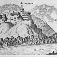 Massenburg, Leoben