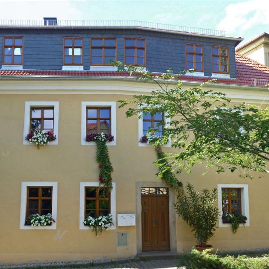 Diakonat; Wohnhaus in offener Bebauung An der Kirche 2