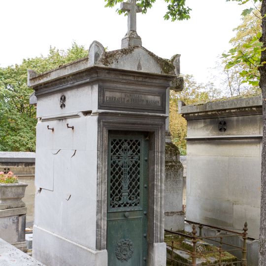 Grave of Lhérault-Masson