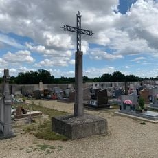 Cemetery cross of Neuville-les-Dames