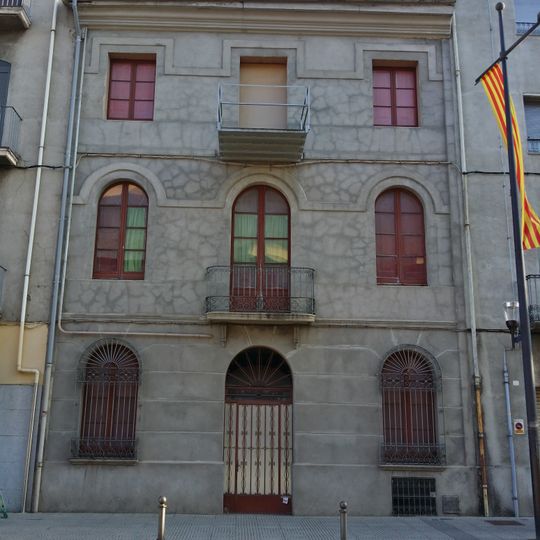 Habitatge al carrer Mulleres, 24