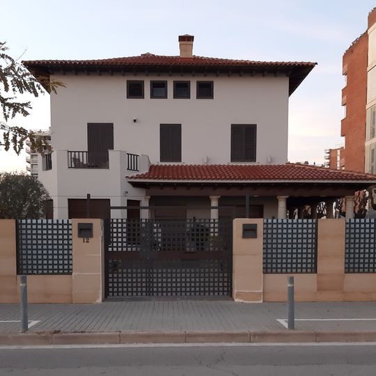 Building in passeig Marítim, 12