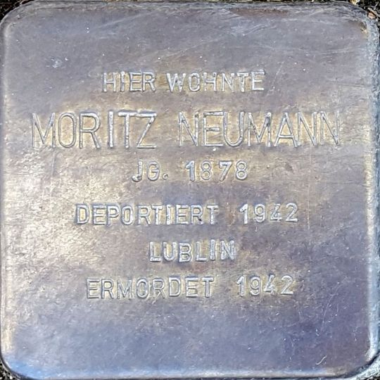 Stolperstein en memoria de Moritz Neumann