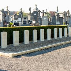Secteur du Commonwealth du cimetière communal de Quesnoy-sur-Deûle