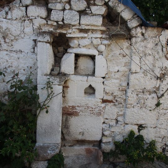 Menekşe Çıkmazı Çeşmesi