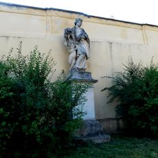 Socha svatého Jana Nepomuckého pod zámkem ve Slavkově u Brna