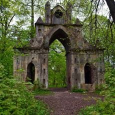Clocktower (Gothic gate) in Taytsy estate