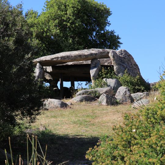 Dolmen di Ladas