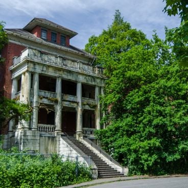 Opuszczone i rzekomo nawiedzone szpitale psychiatryczne na całym świecie