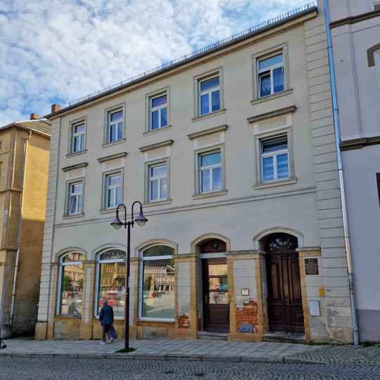 Wohnhaus in geschlossener Bebauung Markt 15