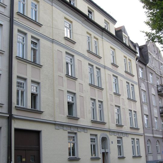 Mietshaus