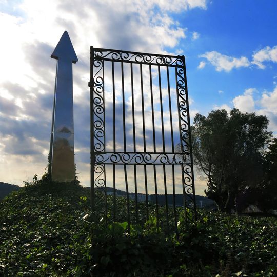 Portal del Cementiri Vell