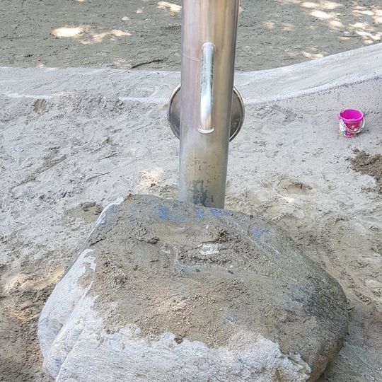Spielplatzbrunnen
