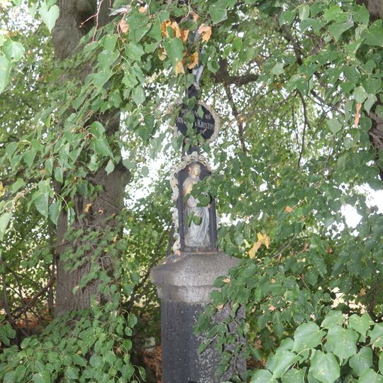 Kříž u silnice severně od Hodova