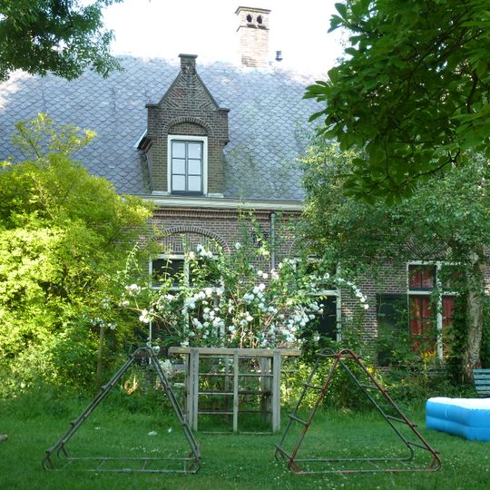 Speyart van Woerden's hofje: rechtervleugel van het u-vormige hofje, bestaande uit de nrs 41 t/m 49