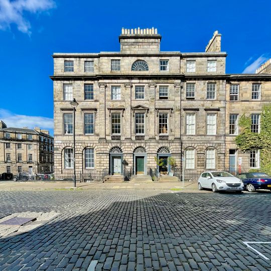 Edinburgh, 82 - 86 Great King Street