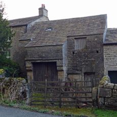 Barn and byre to east of Hardcastle House