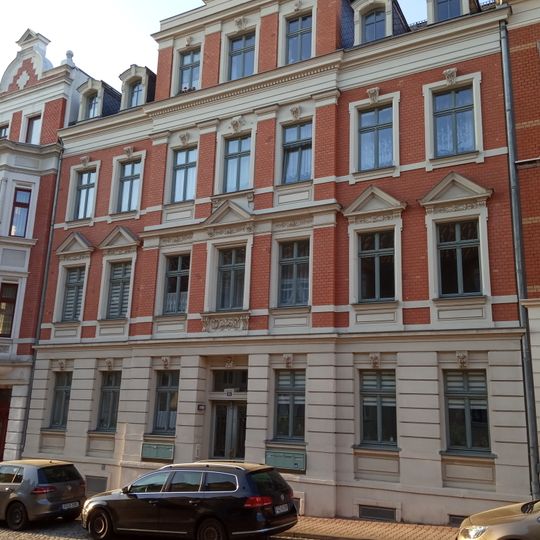 Mietshaus in geschlossener Bebauung Winklerstraße 31