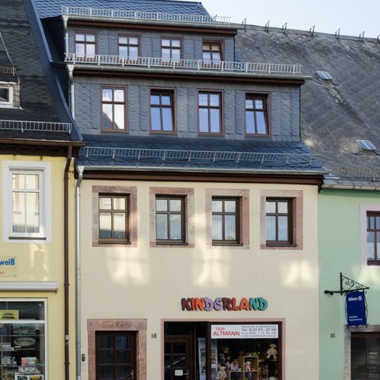 Wohnhaus in geschlossener Bebauung Weberstraße 16