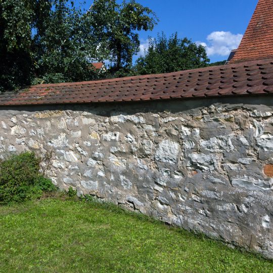 Kirchhofbefestigung Kirchplatz 2