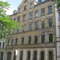 Mietshaus in geschlossener Bebauung Tschaikowskistraße 48
