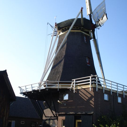 De Hoop, Oud-Zevenaar