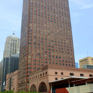 425 South Financial Place