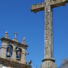 Conjunto constituído pela igreja matriz, campanário e cruzeiro da freguesia de Galafura