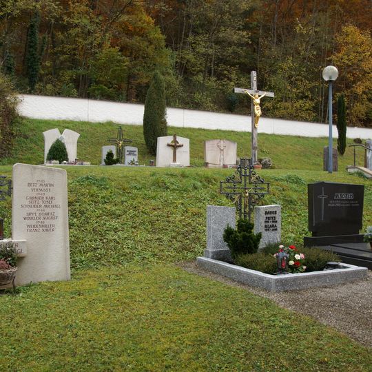 Friedhof Mühlenstraße 16; Mühlenstraße 18 in Kipfenberg