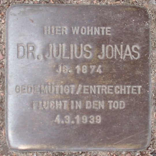 Stolperstein en memoria de Julius Jonas