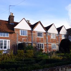 130-136, Piccotts End