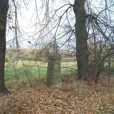 Kříž u křižovatky západně od Záluží