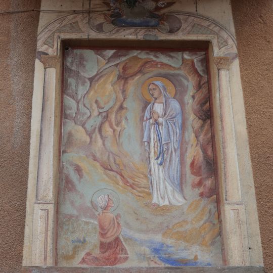 Affresco Madonna di Lourdes