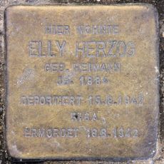 Stolperstein dedicated to Elly Herzog