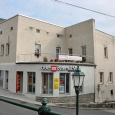 Wohn- und Geschäftshaus, Teil der ehem. landesfürstliche Burg