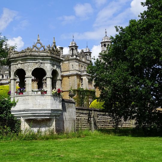 Terrace Walls And Gazebos At Thoresby Hall