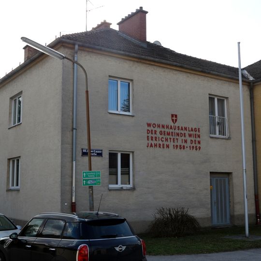 Wohnhausanlage Oberlaaer Straße 39