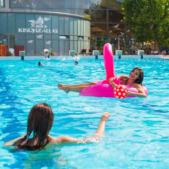 Kumánia Gyógy- és Strandfürdő