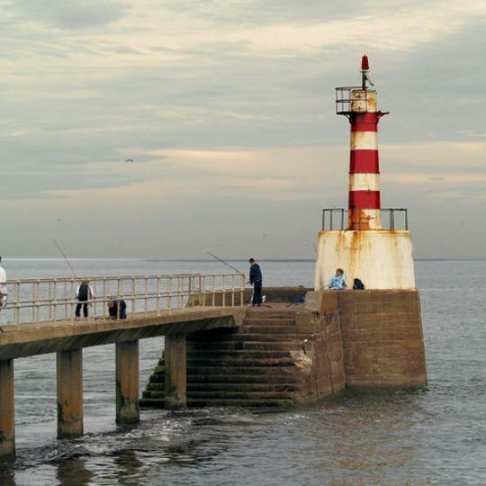 Amble South Pier light