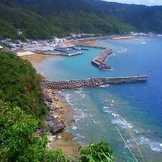 Kayauchi-banta Cliff