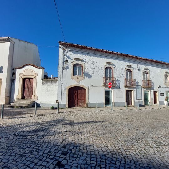 Casa no Largo Goa Damão e Diu, n.º 5 a 5F