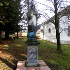 Socha sv. Jána Nepomuckého, pilier s podstavcom